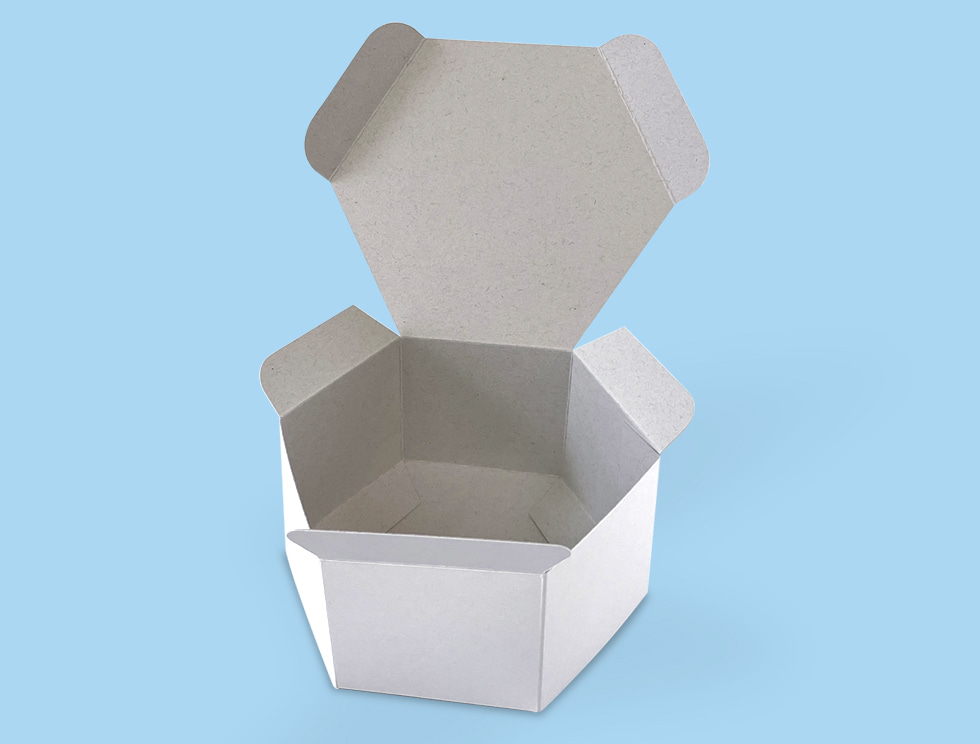 6角柱の箱（フタを開けたところ）